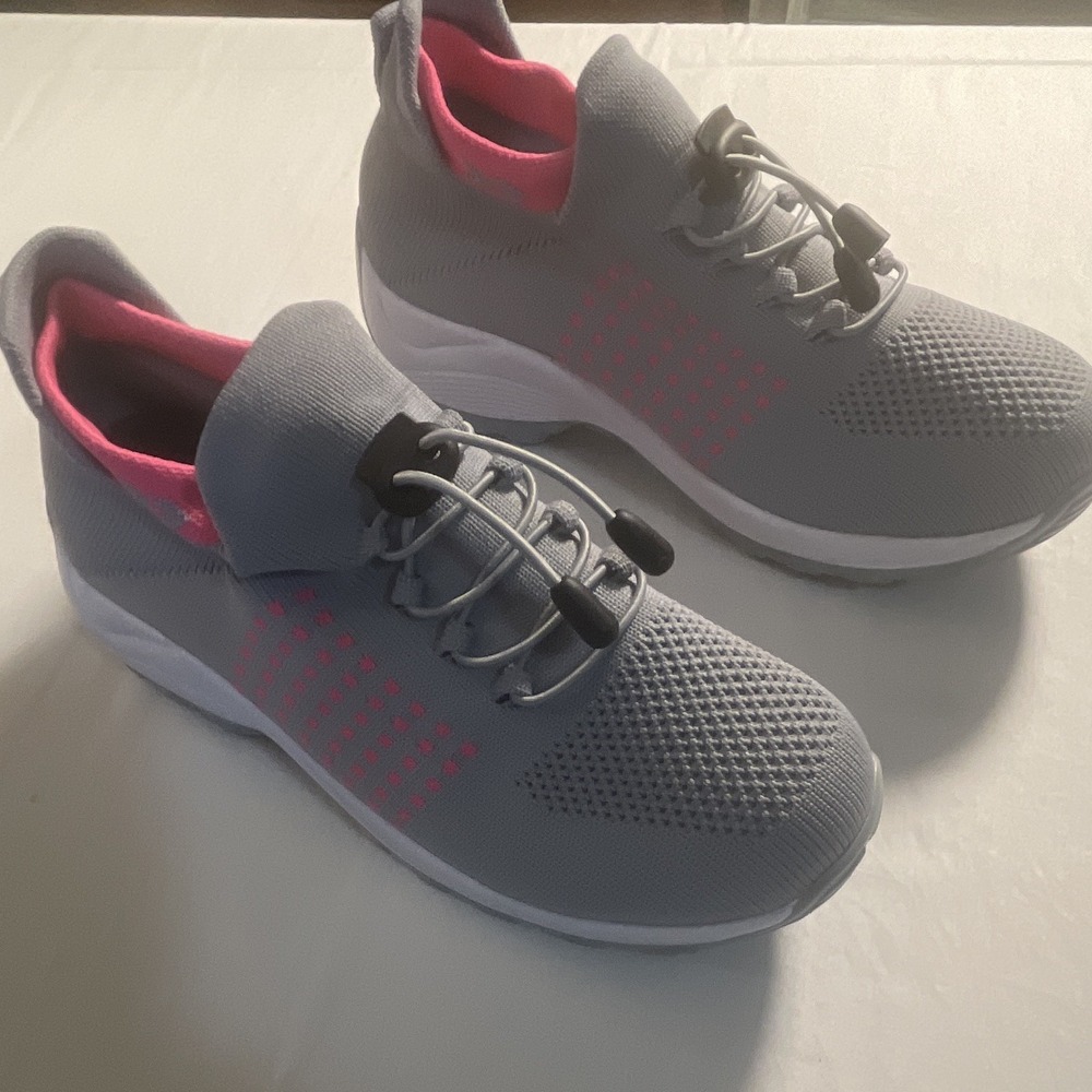 Comfort Wear Men's Gray Pink Athletic Sneakers Lace Up Low Top Textile M